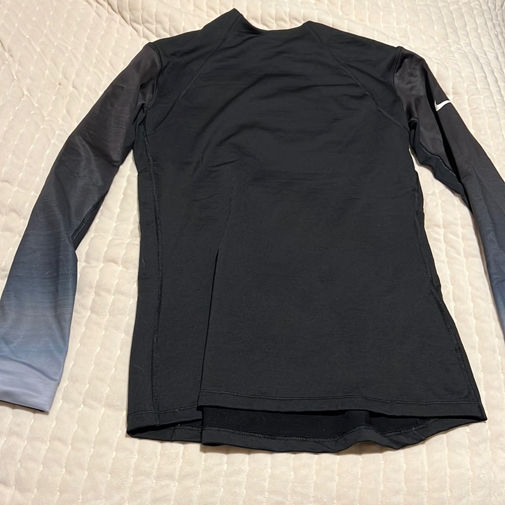 XL Nike Pro Hyperwarm Long Sleeved Shirt (007)